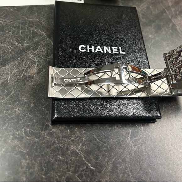 CHANEL Matelassé 15mm (Pre-Owned) with Certificate - Picture 7 of 13